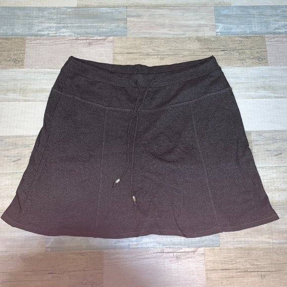 Green Tea Black & Grey Skort - Size Small - Picture 2 of 4